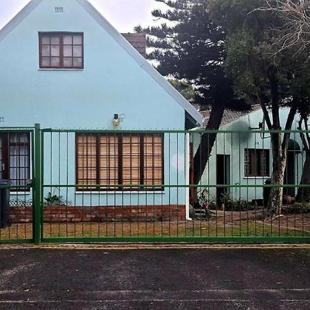 Cozy Cottage +/- 500M From The Beach เคปทาวน์ ภายนอก รูปภาพ