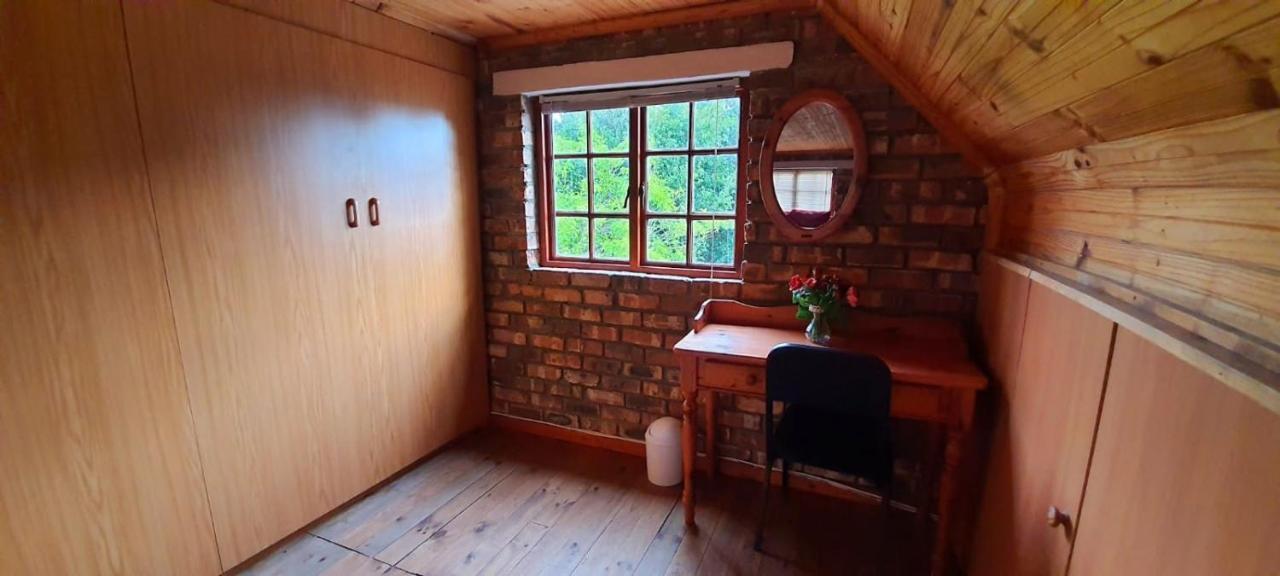 Cozy Cottage +/- 500M From The Beach เคปทาวน์ ภายนอก รูปภาพ